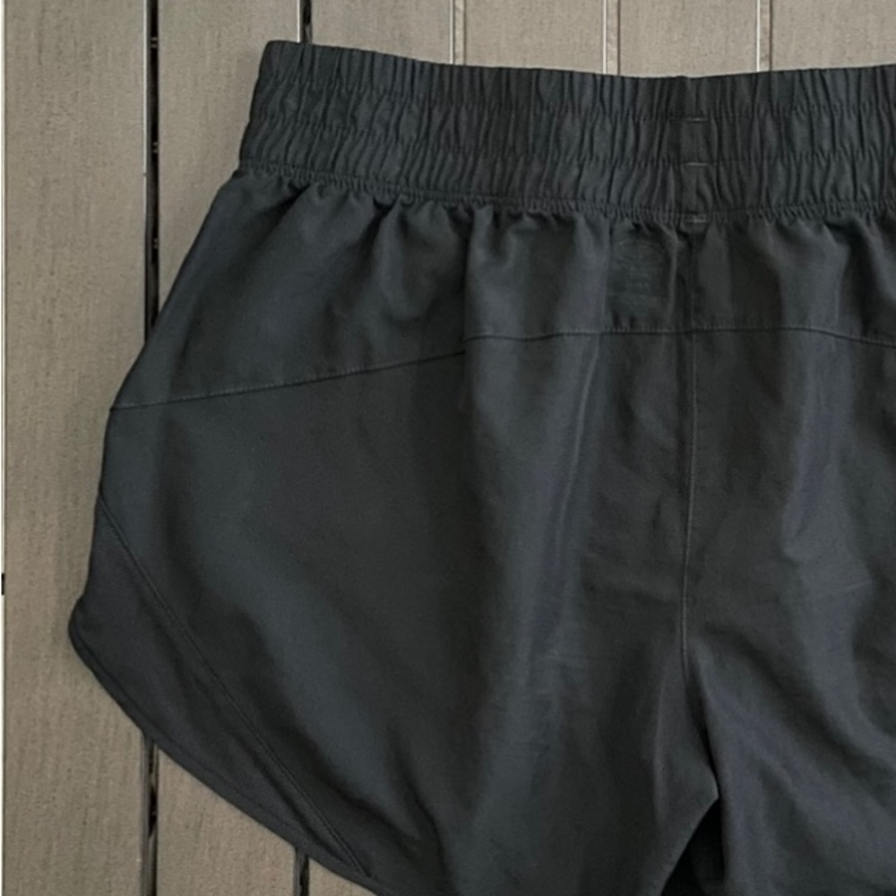 ATHLETIC WORKS ATHLEISURE EXERCISE RUNNING SHORTS!! - Picture 4 of 5